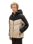 Pufferjacke mit recyceltem Polyester